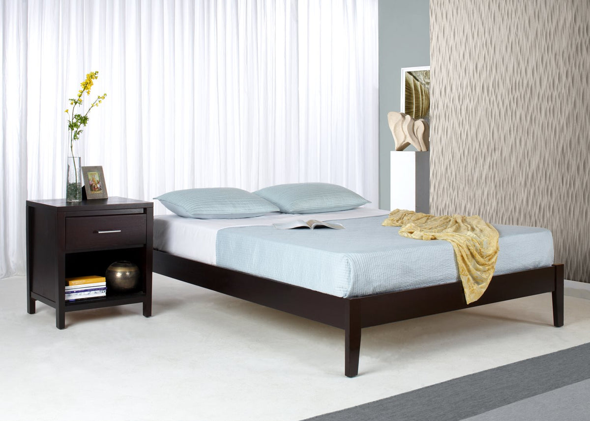 Modus Nevis E King Simple Platform Bed in Espresso